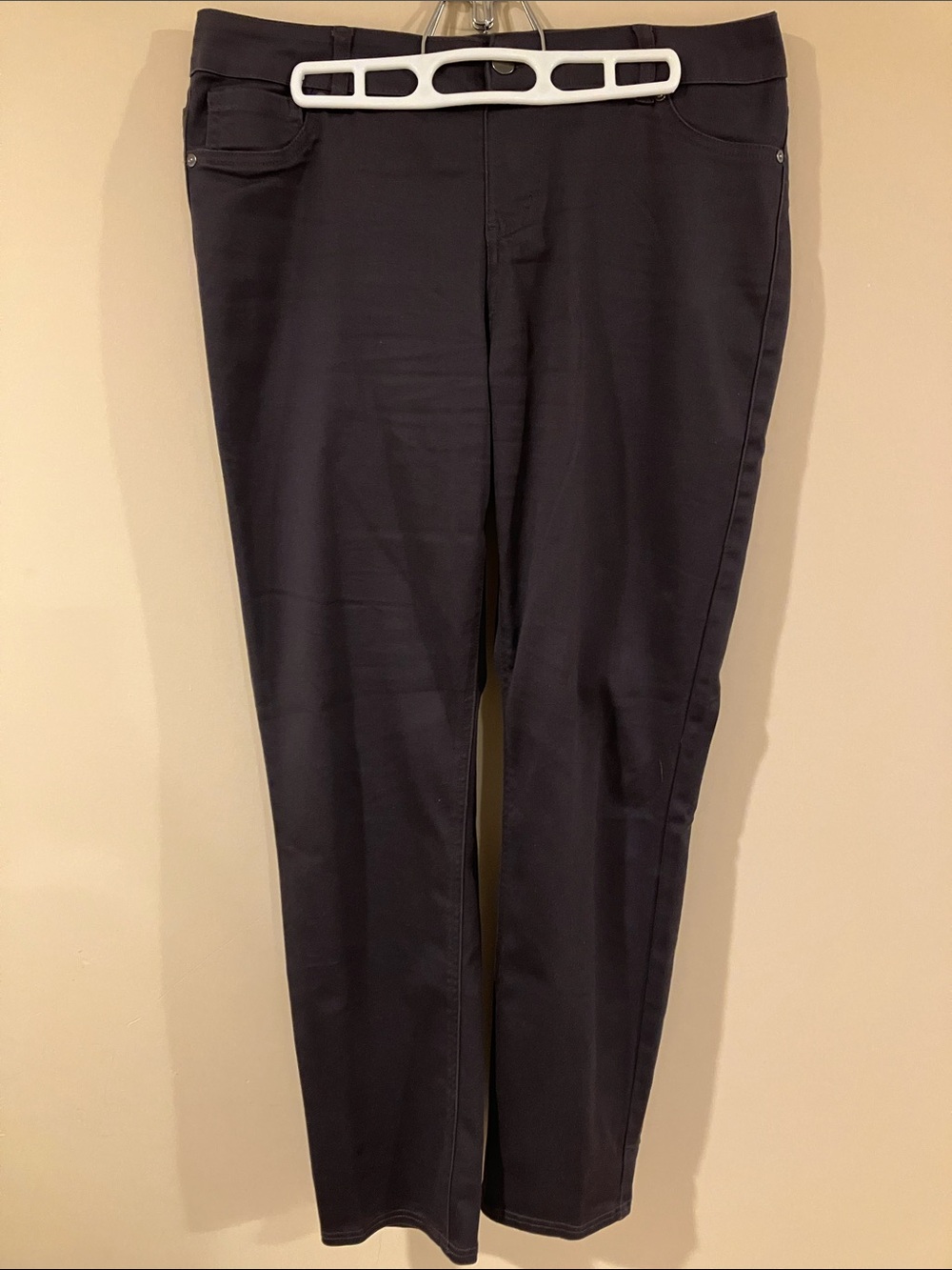 Peter Nygard Dark Gray Pull-On Ponte Pants